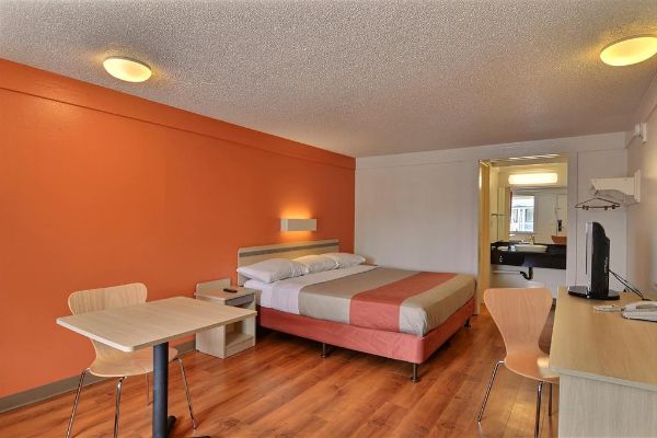 MOTEL 6 ALTOONA (Altoona)